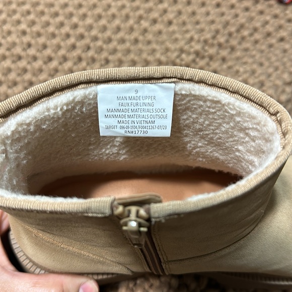 Nice boots, gentle use 2 times - Picture 3 of 6